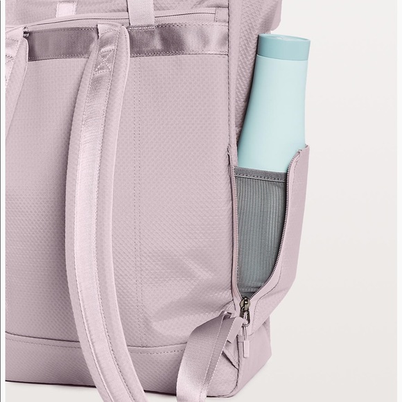 one trek mind tote lululemon